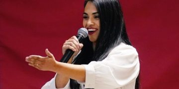Elon Musk Says He Voted for Republican Mayra Flores Who Responds with a Welcome to All Democrat ‘Walk Aways’