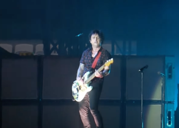 Green Day singer Billie Joe Armstrong says he’s renouncing U.S citizenship during London concert in wake of SCOTUS overruling Roe