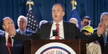 Man Attempts to Stab NY GOP Candidate for Governor