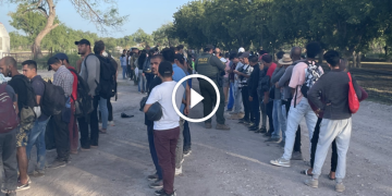 More than 200 Illegals Captured Saturday Night in Eagle Pass