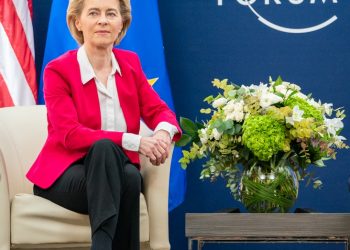 EU Commission Asks all Member Nations to Reduce Natural Gas Use by 15 Percent to Help Germany and Energy Dependent States