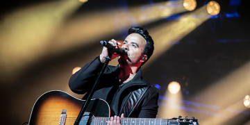 Venezuela: Top Socialist Says He Will Use Spies to Infiltrate Anti-Socialist ‘Despacito’ Singer’s Concert