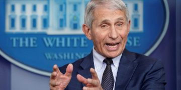 Fox News Host Rips ‘Flip-Flopping Fauci’ For Dodging COVID Origins Question on His Way Out of Office