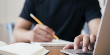 Bar association under fire for proposal to abandon LSAT after study shows minorities score lower