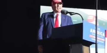“They Put Her in Prison! She’s in Jail! What a Disgrace!” – President Trump Calls Out Catherine Engelbrecht and Gregg Phillips at PA Rally (VIDEO)
