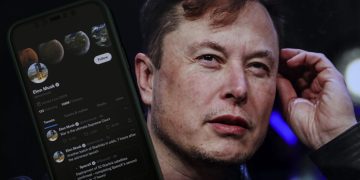 Elon Musk Polls Twitter On Whether Julian Assange and Edward Snowden Should Be Pardoned