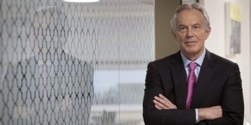 Battle of the Brits: Tony Blair Tells Davos He Wants to Track Your Vaccine Status, Nigel Farage Calls Idea 'Pure Evil'