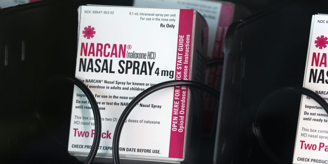 Los Angeles Students To Be Allowed To Carry Narcan In Schools Amid Deadly Fentanyl Crisis