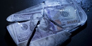 Financial Ice Age: What Would Happen if EVERY Bank Account Was Frozen?