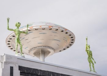 Some scholars skeptical of latest UFO-aliens mania