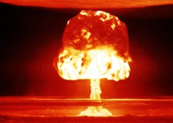 How so Many Learned to Stop Worrying and Love the Nukes