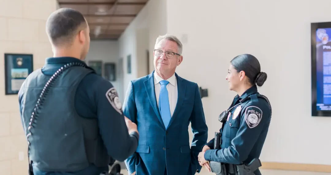 SoCal Mayor Fears Police Could Face Criminal Charges for Helping Deport Immigrants
