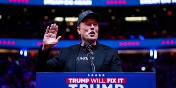 Democrat Senators: Investigate Musk for Alleged Russia Ties