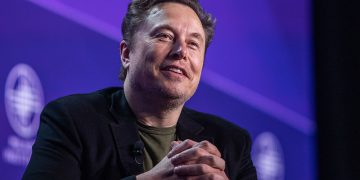 Elon Musk: Alexander Vindman ‘committed treason,’ will ‘pay the appropriate penalty’