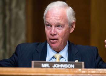 EXCLUSIVE: What Has HHS Withheld on COVID-19 Vax? Sen. Ron Johnson Is About to Find Out