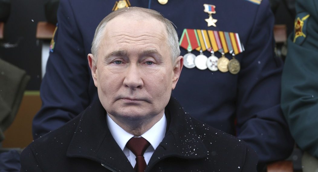 Trump Takes Office and Suddenly Putin Wants a 'Lasting Peace' With Ukraine