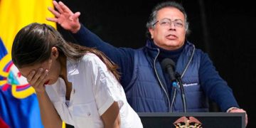 AOC Gustavo Petro