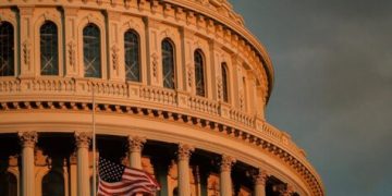 Federal Takeover Needed! Historic Fires Cause Historic Financial Fallout, Bannon Calls for Vigilance