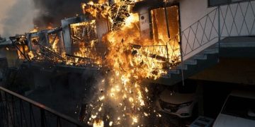 Silicon Valley Sickos: Airbnb Tells Customer Los Angeles Wildfires Don’t Count as ‘Major Disruptive Event’