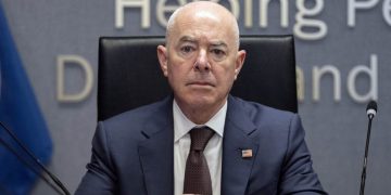 Mayorkas Grants Amnesty to 850,000 Illegals, Blames 'Bad Weather' as Reason