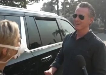 “I Don’t Believe It!”: Emotional Mother Confronts Gruesome Newsom on His Response to the Wildfires