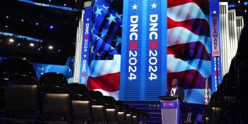 More Democrats want a more moderate party, poll says
