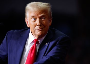 Bitcoin, XRP and SOL Rise With U.S. Equity Futures as Trump Plans Targeted Action for Tariffs 'Liberation Day'