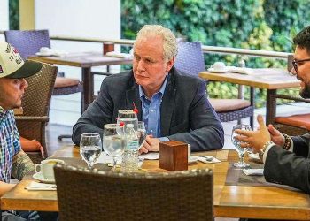Chris Van Hollen El Salvador