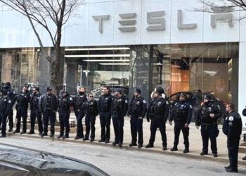 chicago-police-tesla