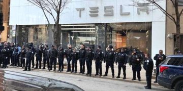 chicago-police-tesla
