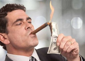Dollar-Greedy-Man-Money-Smoking