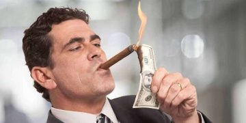 Dollar-Greedy-Man-Money-Smoking