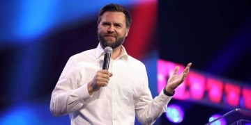 JD Vance (2)