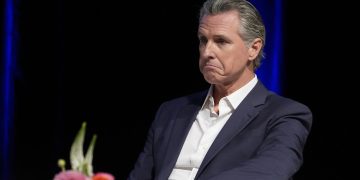 Gavin Newsom Refuses to Release Texts, Emails About L.A. Fires