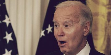 “Scandal of the Century”: Josh Hawley Demands Biden Staff Secretary Testify to Congress on Autopen