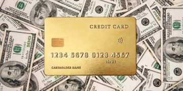 gold-card-cash