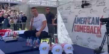 Charlie Kirk (1)