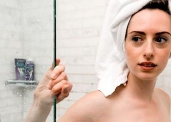girl-woman-shower