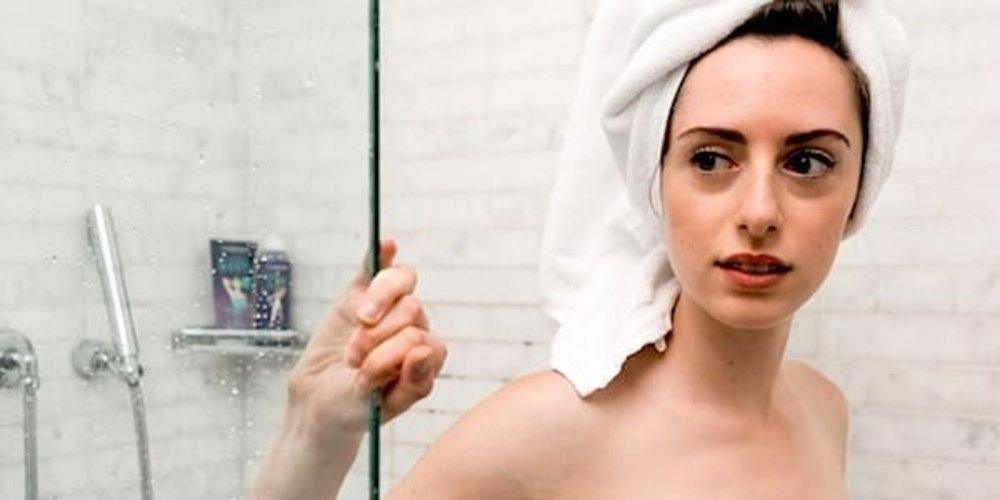 girl-woman-shower
