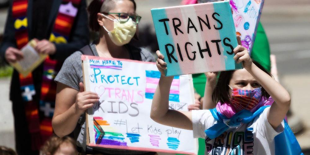 trans-protesters