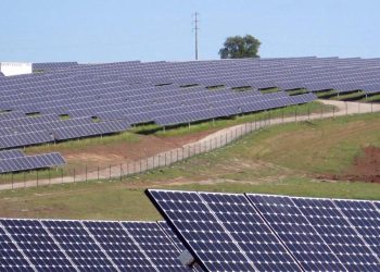 Tesla Signs Major Solar Deals Amid Surging AI Power Demand
