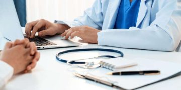 Healthcare Workers Dropping Health Insurance as Affordability Crisis Drags On
