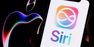 Apple Turns Siri AI Into a Search Engine for Your Most Private Data